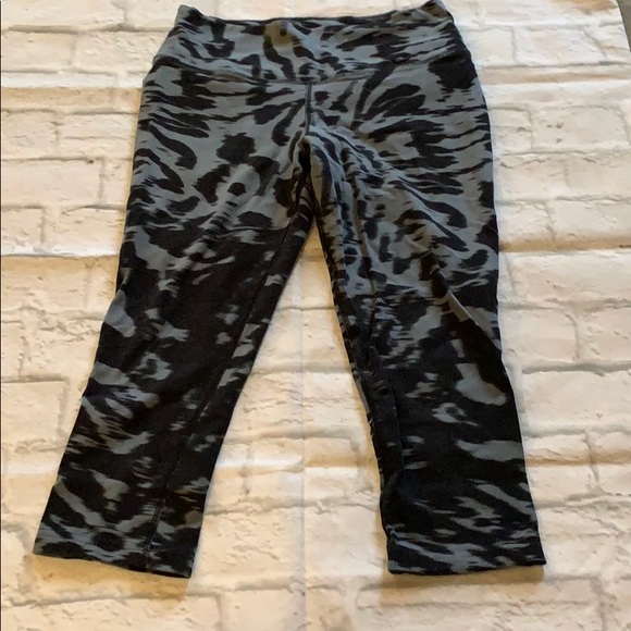 Bundle of 3 Nike Capri length leggings - Picture 4 of 4